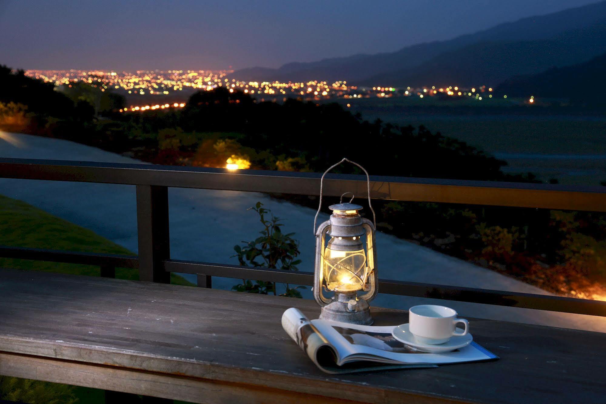 ซัน โฮลา วิลลา Bed & Breakfast ต้าถง ภายนอก รูปภาพ